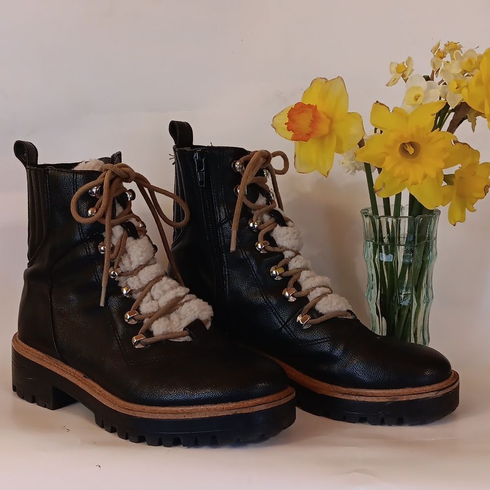 Nine West Ivani Lug Sole Lace-Up Boots - Picture 3 of 9